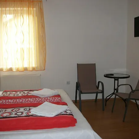 Eden Ii. 3* Mişcolţ